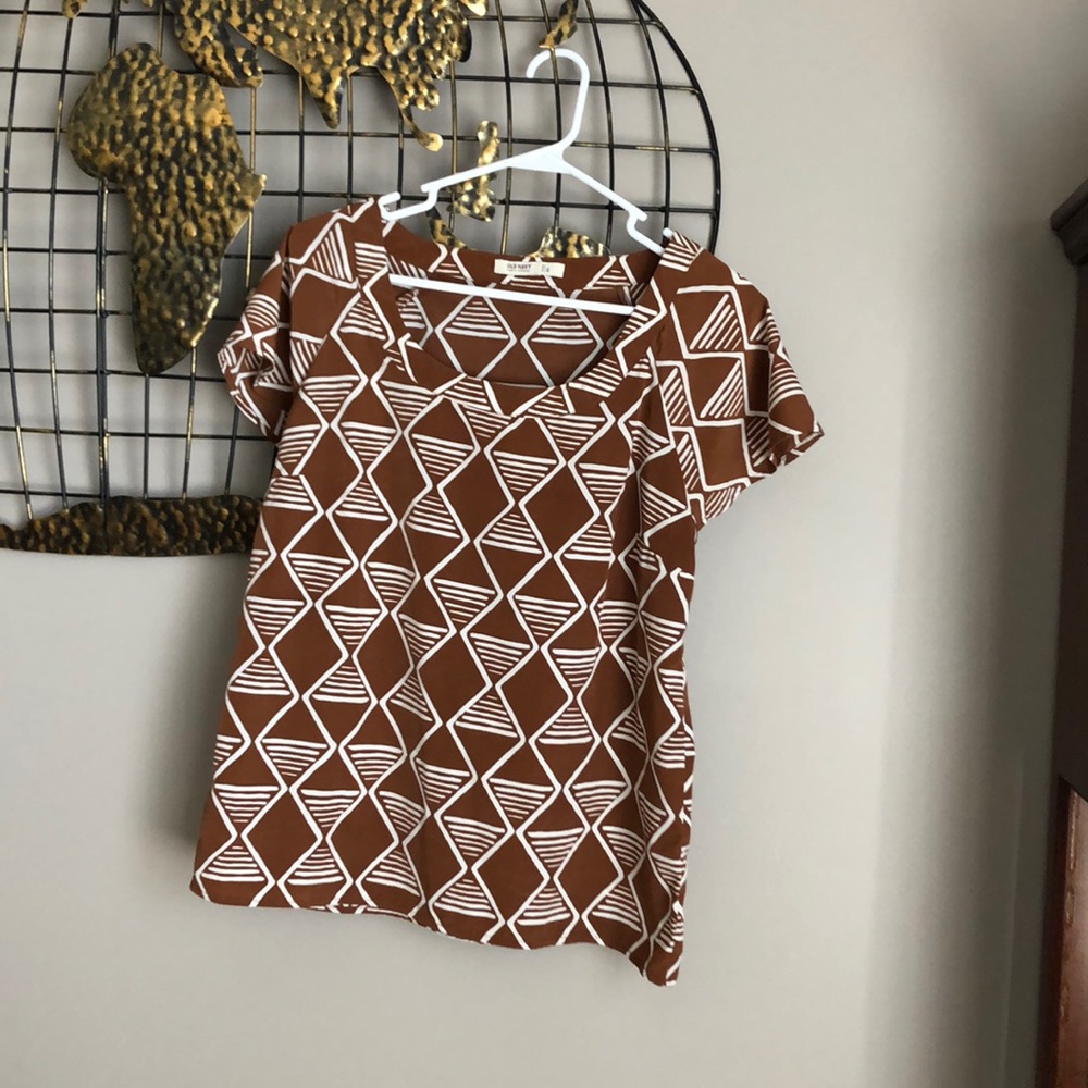 Graphic print blouse